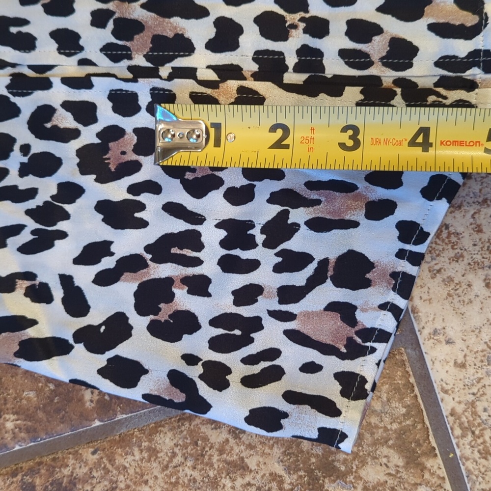 2 Silk WHBM Leopard Blouse - Picture 8 of 8